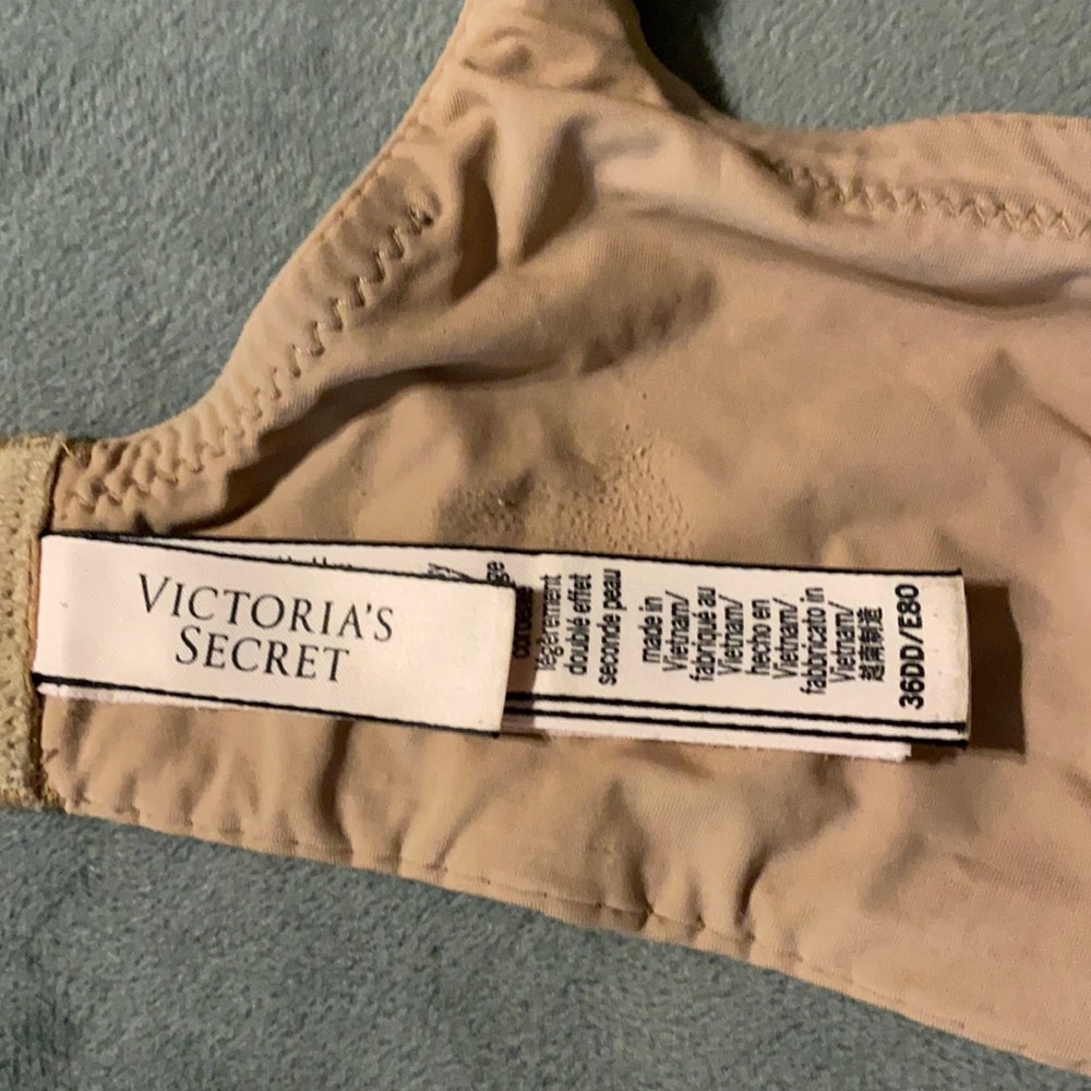 Victoria Secret t-shirt lightly lined Demi